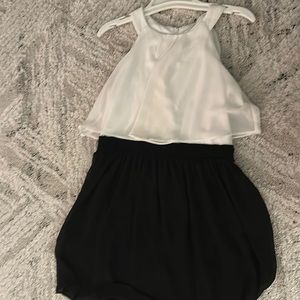 soft and fancy black &White dress perfect for girls a size 16